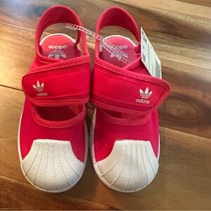 NWT adidas Originals Child Superstar 360 Sandals Sneaker. Size 8.5